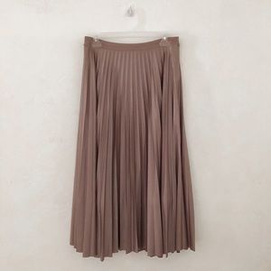Mauve Shimmery Pleated Shimmery Skirt